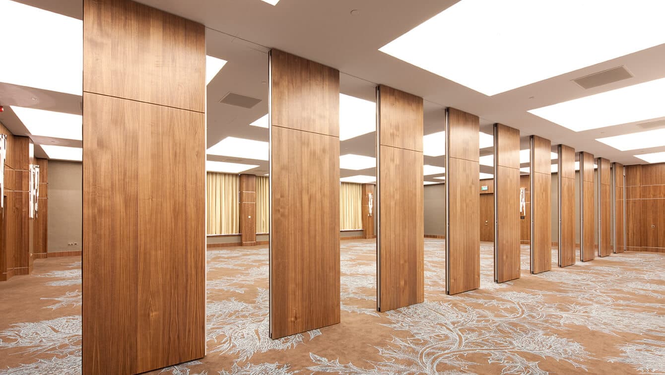 Movable partition wall system